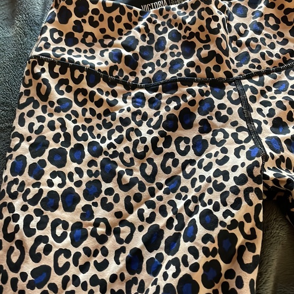 Victoria Secret sport pants. - Picture 2 of 6